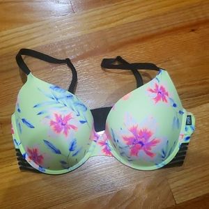 Victoria Secret-Pink Bra 36DD